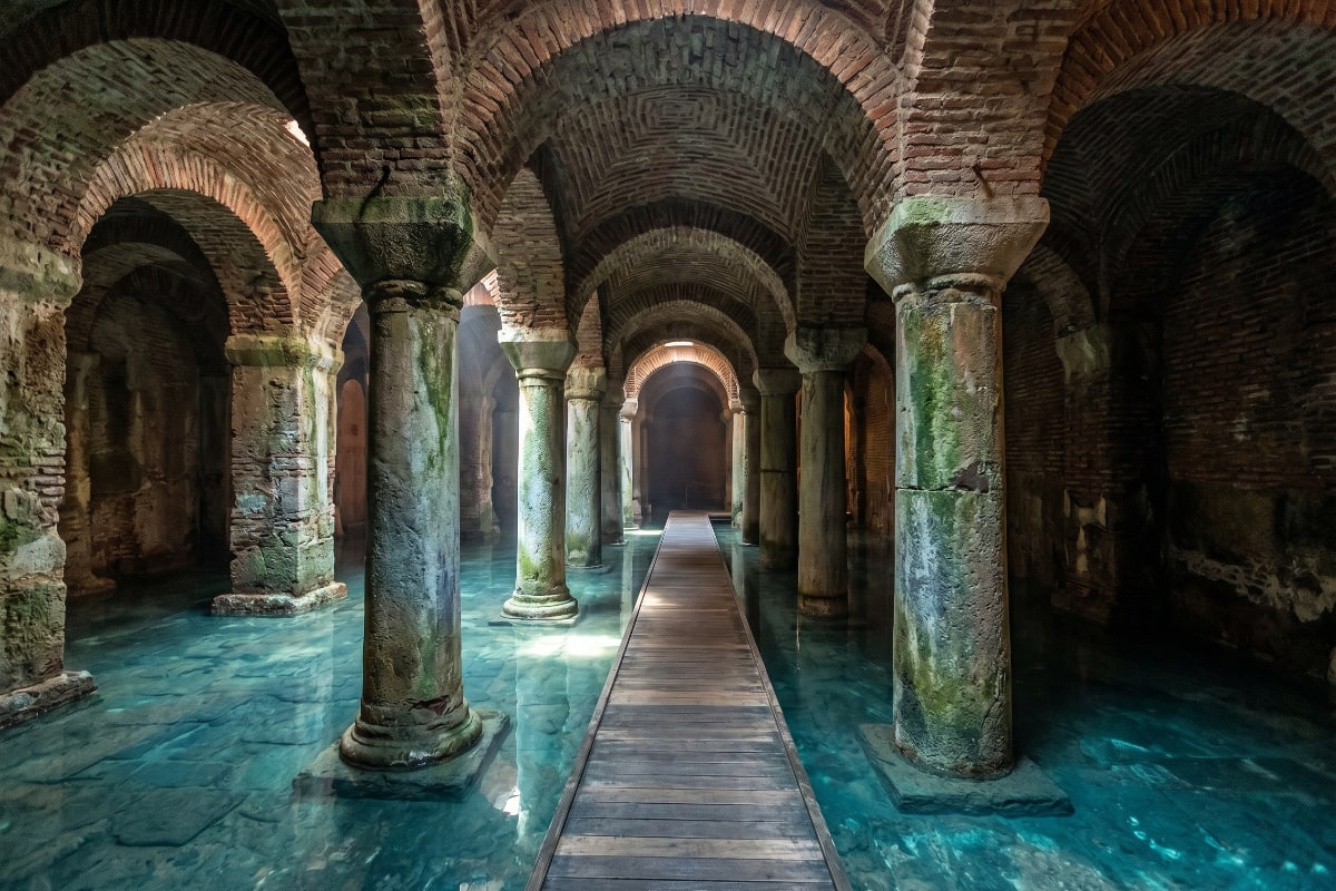 Hidden Gems: Exploring Istanbul\'s Lesser-Known Cisterns